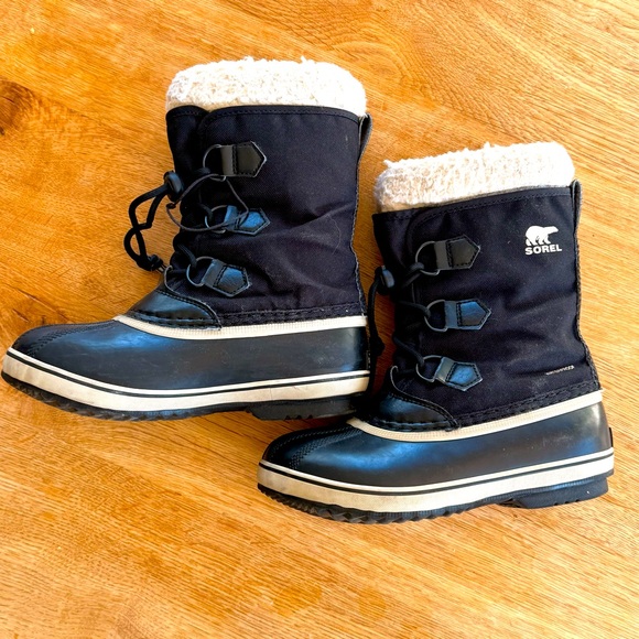 Sorel Winter Boots - Size 3 - Black - Picture 1 of 6